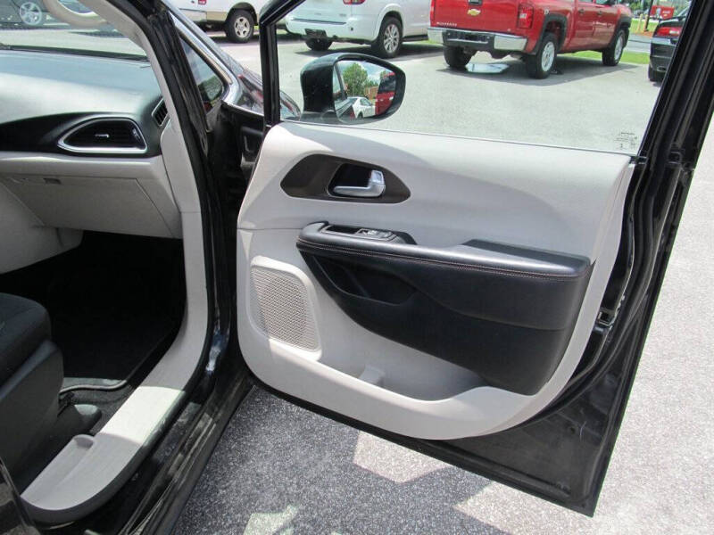 2018 Chrysler Pacifica Touring Plus