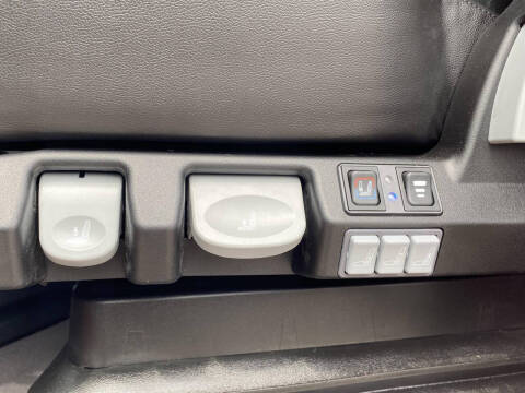 2025 Freightliner Cascadia