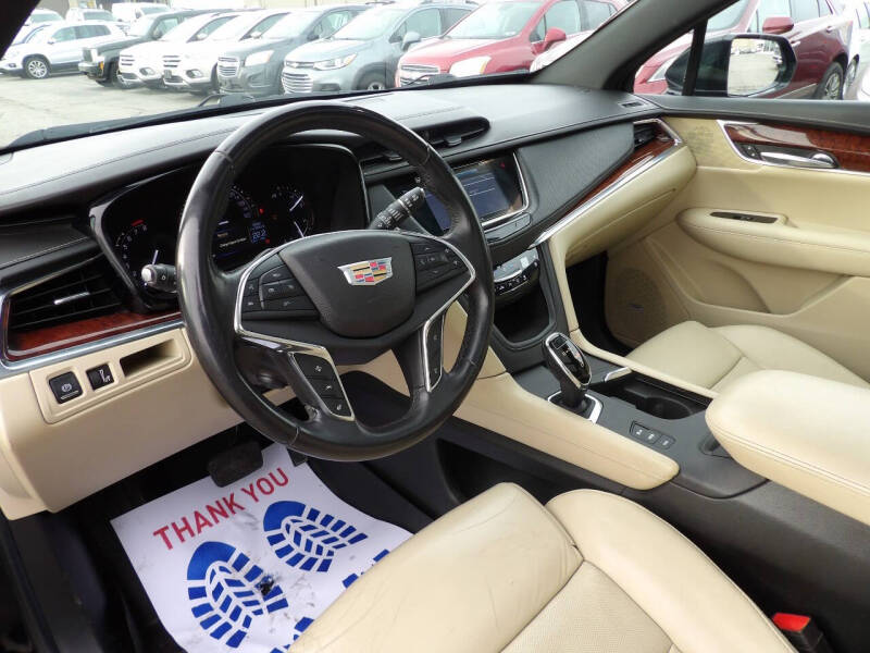 2017 Cadillac XT5 Premium Luxury