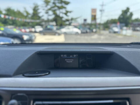 2011 Toyota Sienna LE 8-Passenger