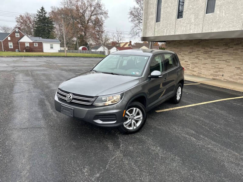 2014 Volkswagen Tiguan S's photo