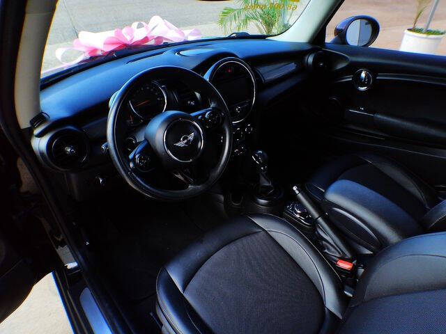 2017 MINI Hardtop 2 Door Cooper