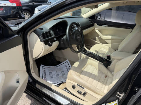 2015 Volkswagen Passat 2.0L TDI SEL Premium