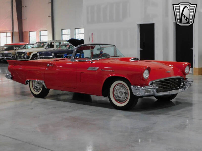 1957 Ford Thunderbird