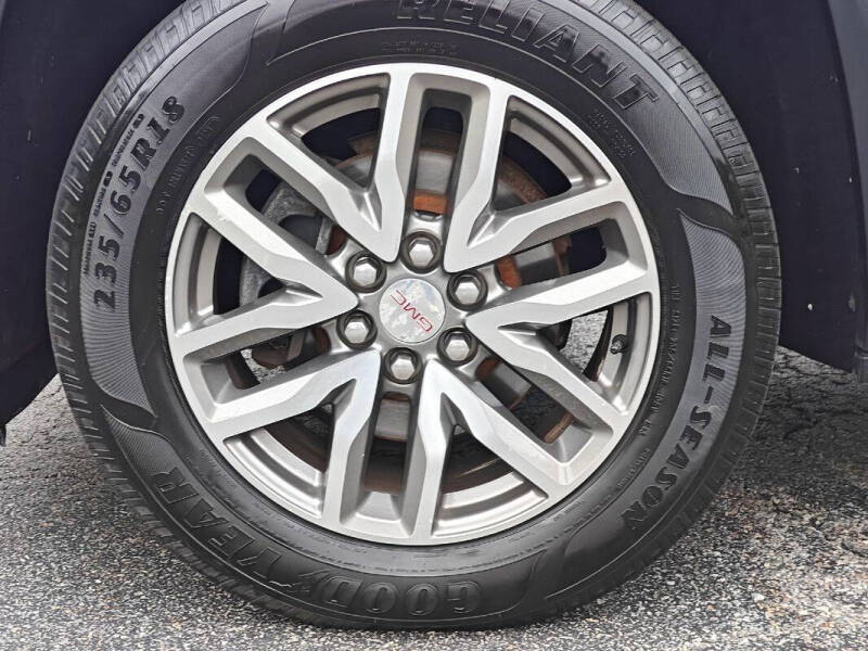 2019 GMC Acadia SLE-2