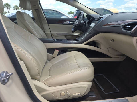 2014 Lincoln MKZ Hybrid
