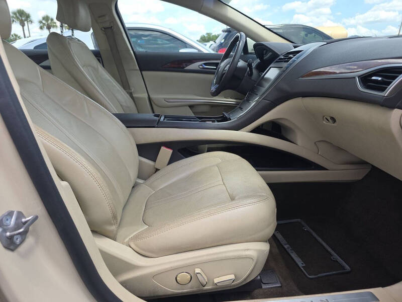 2014 Lincoln MKZ Hybrid