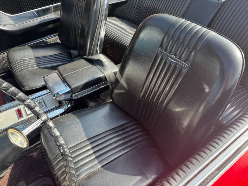 1964 Ford Thunderbird