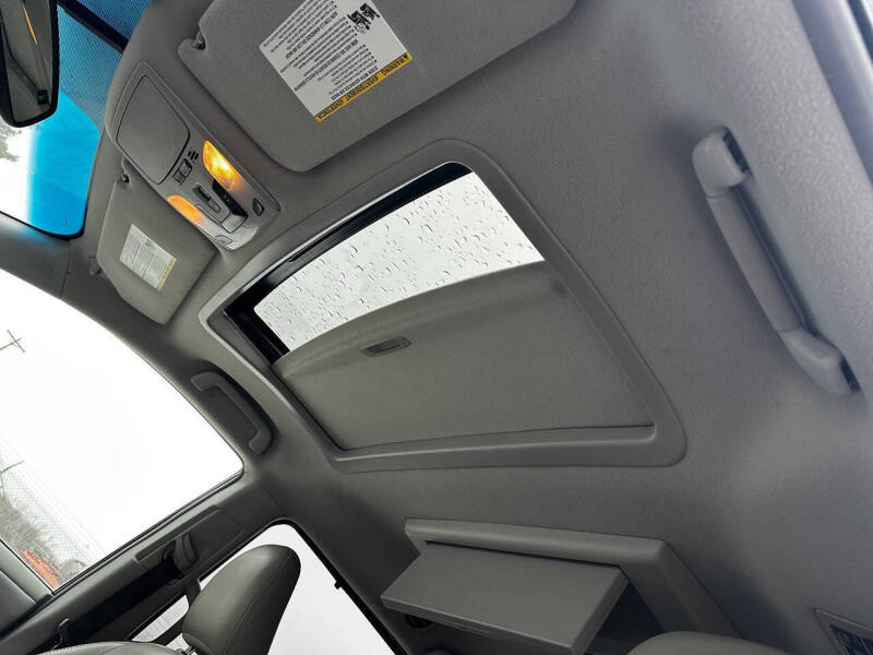 2012 Toyota Sienna XLE 8-Passenger