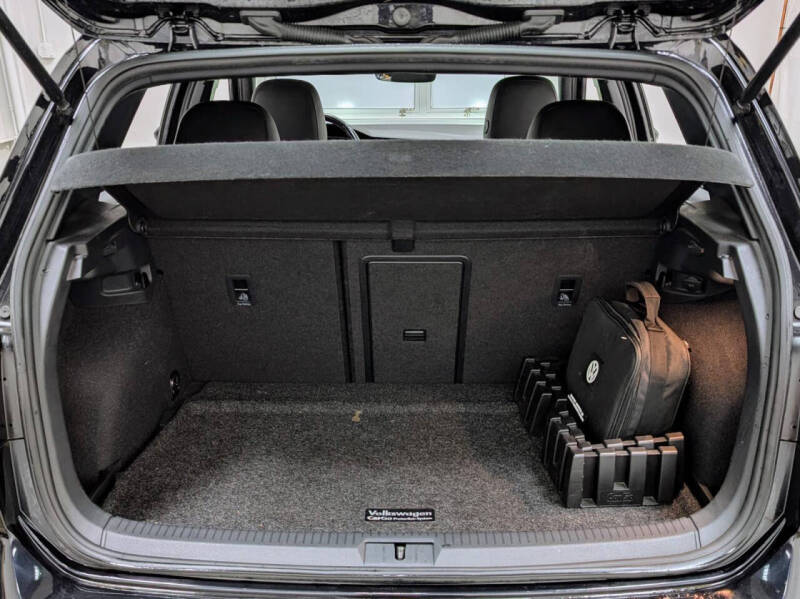 2019 Volkswagen Golf R 4Motion