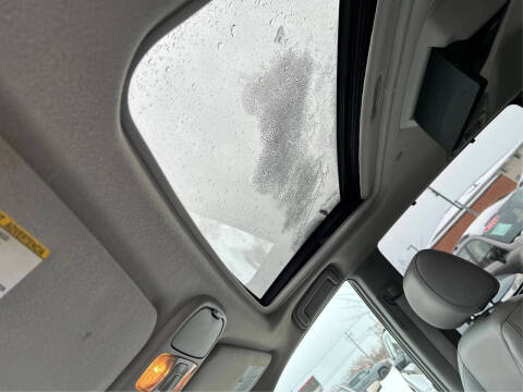 2005 Toyota Sienna XLE Limited 7 Passenger