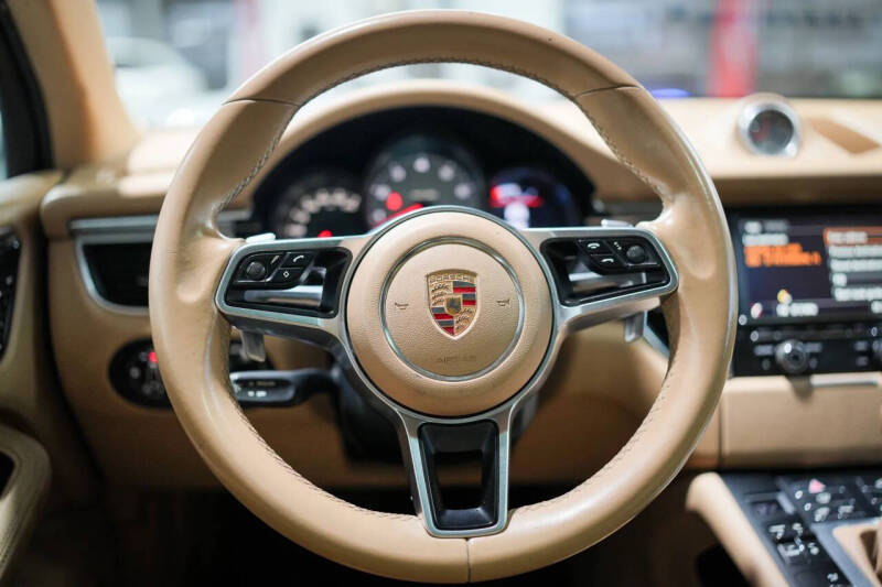2015 Porsche Macan S