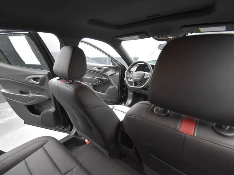 2025 Chevrolet Trax RS