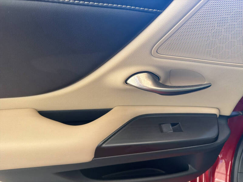 2019 Lexus ES 350 Luxury