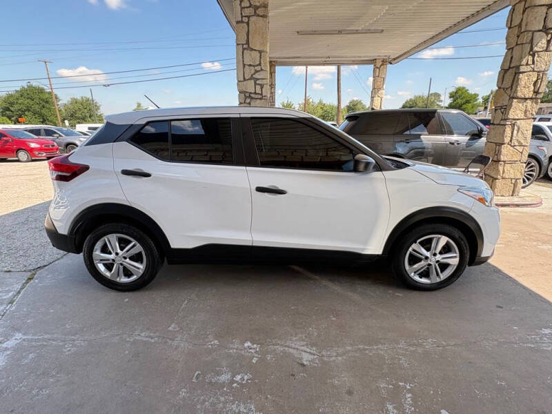 2020 Nissan Kicks S