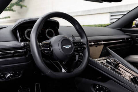 2024 Aston Martin DB12 V8