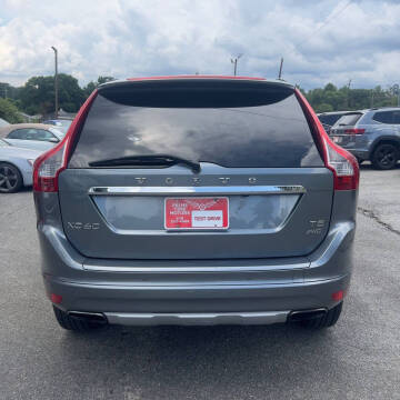 2016 Volvo XC60 T5 Platinum