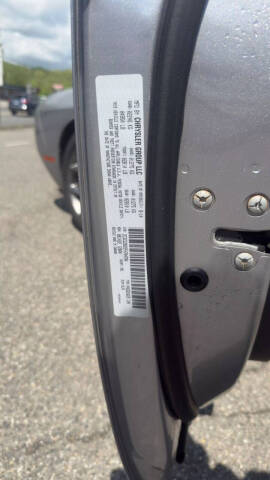 2015 Dodge Challenger SXT Plus