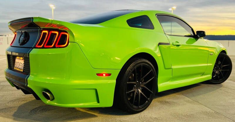 2014 Ford Mustang GT Premium