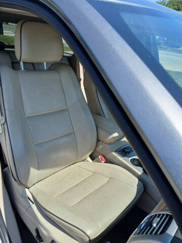 2012 Jeep Grand Cherokee Overland