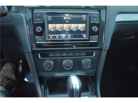 2020 Volkswagen Golf TSI