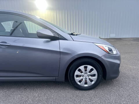 2016 Hyundai Accent SE