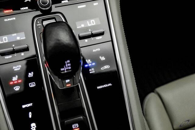 2018 Porsche Panamera Turbo Sport Turismo