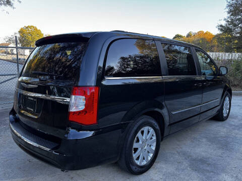 2013 Chrysler Town and Country Touring
