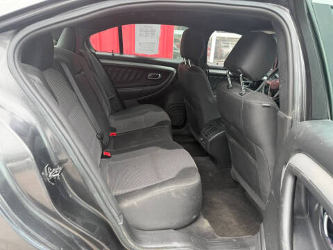 2018 Ford Taurus SEL