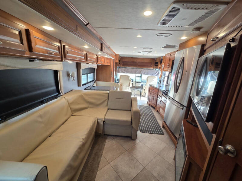 2016 Fleetwood Bounder