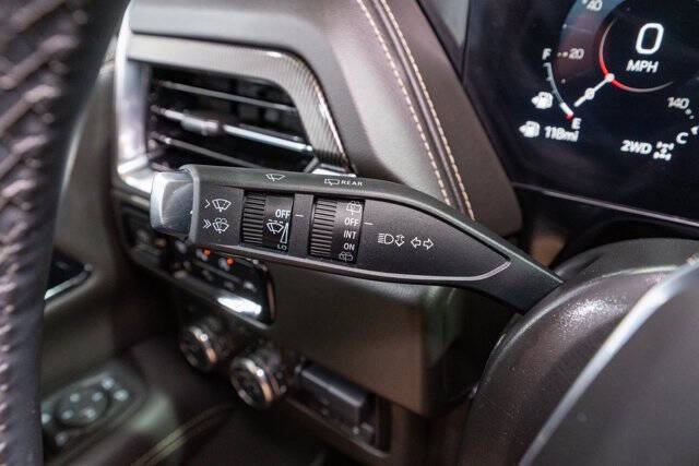 2025 GMC Yukon Elevation