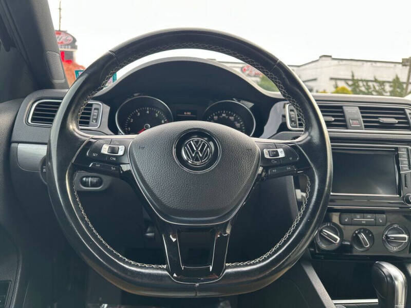 2017 Volkswagen Jetta 1.8T Sport