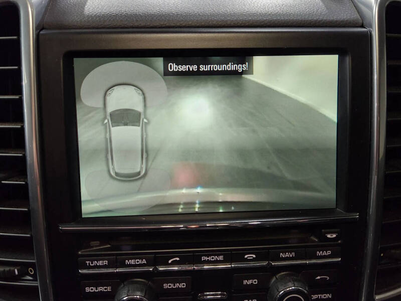 2013 Porsche Cayenne GTS