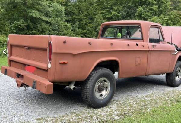 1970 Dodge Power Wagon