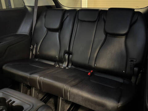 2025 Kia Carnival SX