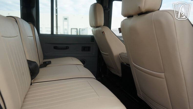 1999 Land Rover Defender