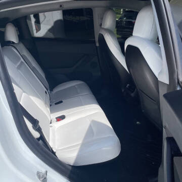 2023 Tesla Model Y Performance