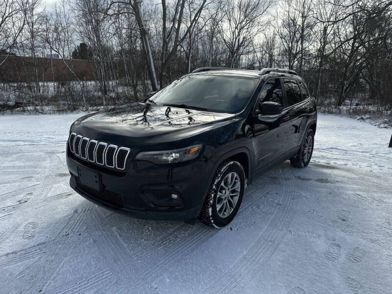 2019 Jeep Cherokee for sale at Greystone Auto Group in Grand Rapids MI