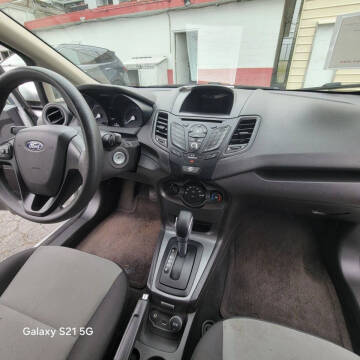 2016 Ford Fiesta S