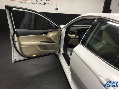 2020 Toyota Camry XLE