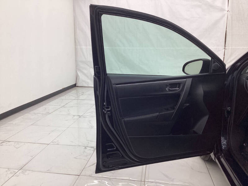 2019 Toyota Corolla XLE