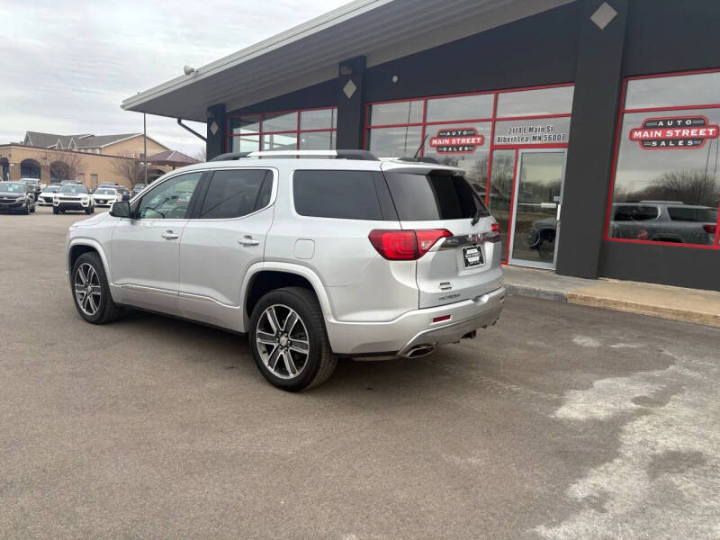 2017 GMC Acadia Denali