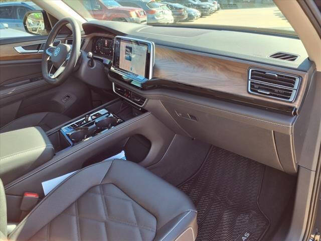 2025 Volkswagen Atlas SE