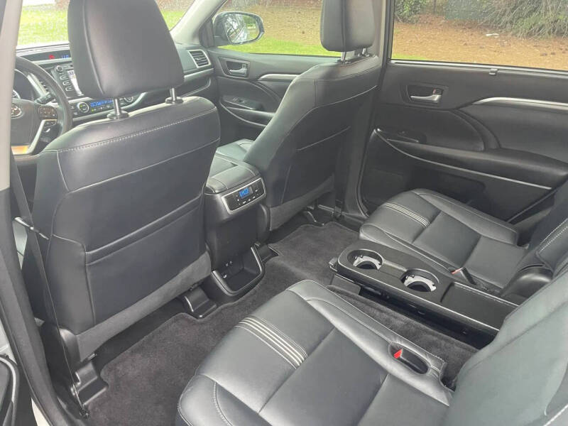 2017 Toyota Highlander