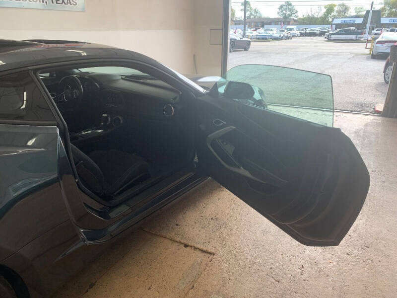 2022 Chevrolet Camaro LS