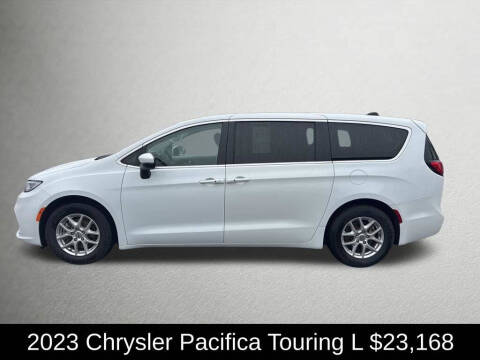 2023 Chrysler Pacifica Touring L