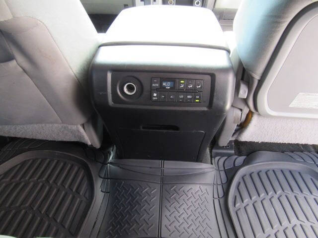 2013 Toyota Sequoia SR5