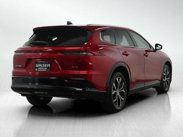 2025 Toyota Crown Signia XLE