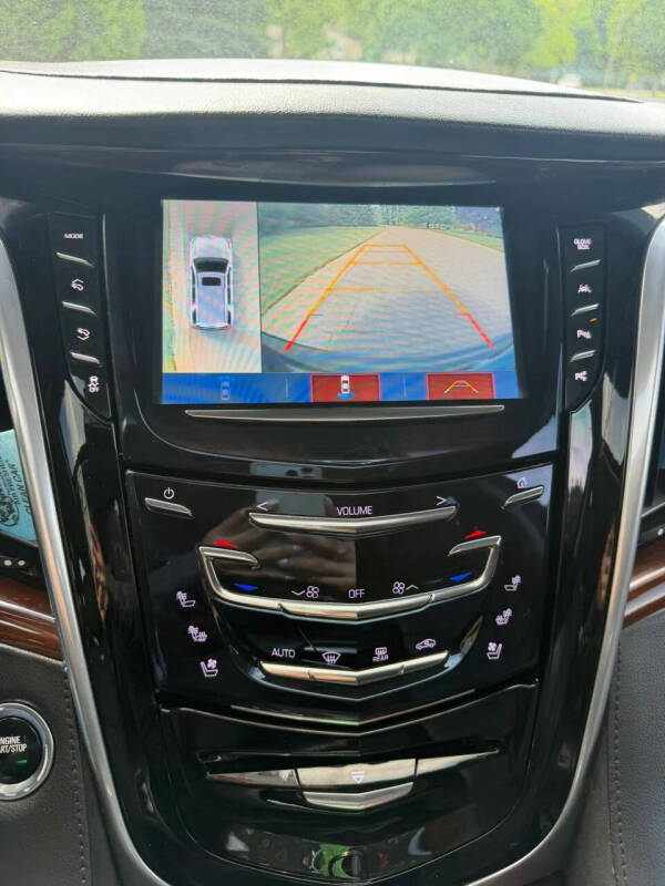 2020 Cadillac Escalade Luxury