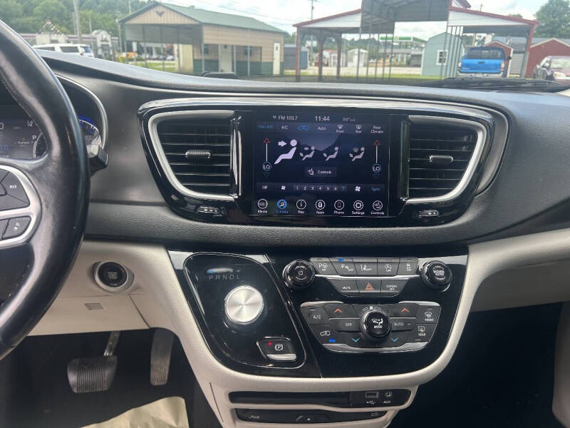2020 Chrysler Pacifica Touring L Plus